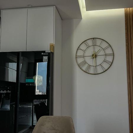 Lux Apartment At Arlis Тирана Экстерьер фото