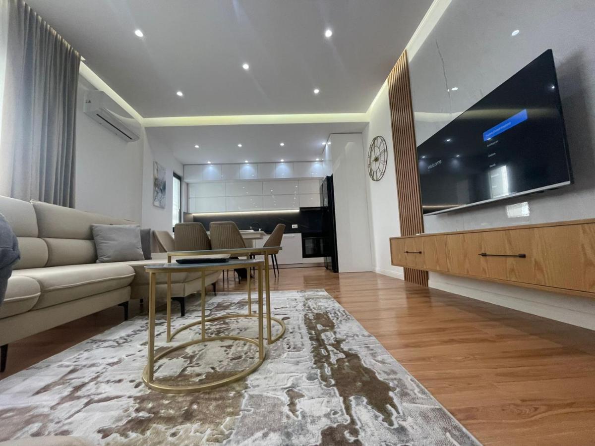 Lux Apartment At Arlis Тирана Экстерьер фото