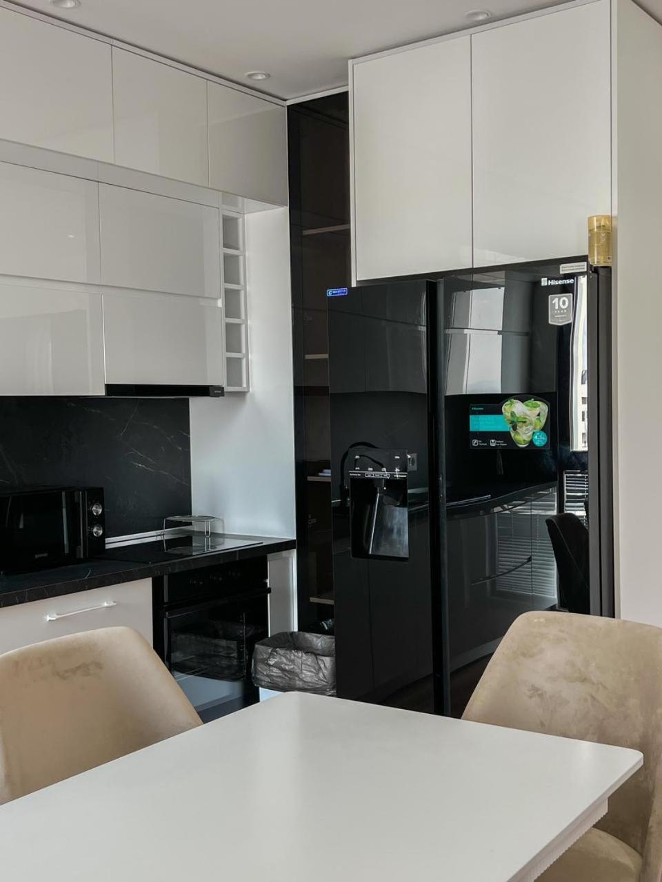 Lux Apartment At Arlis Тирана Экстерьер фото