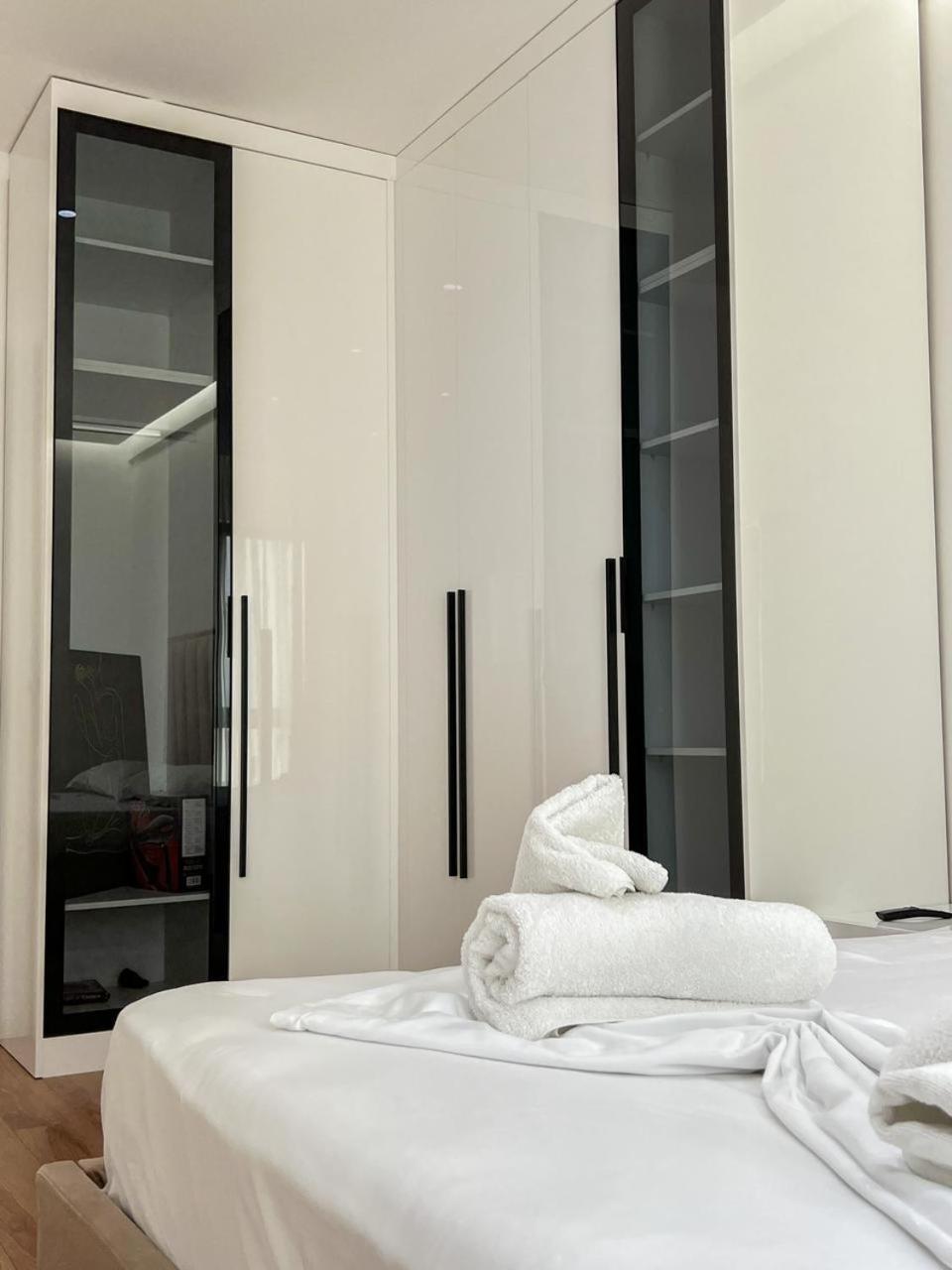 Lux Apartment At Arlis Тирана Экстерьер фото