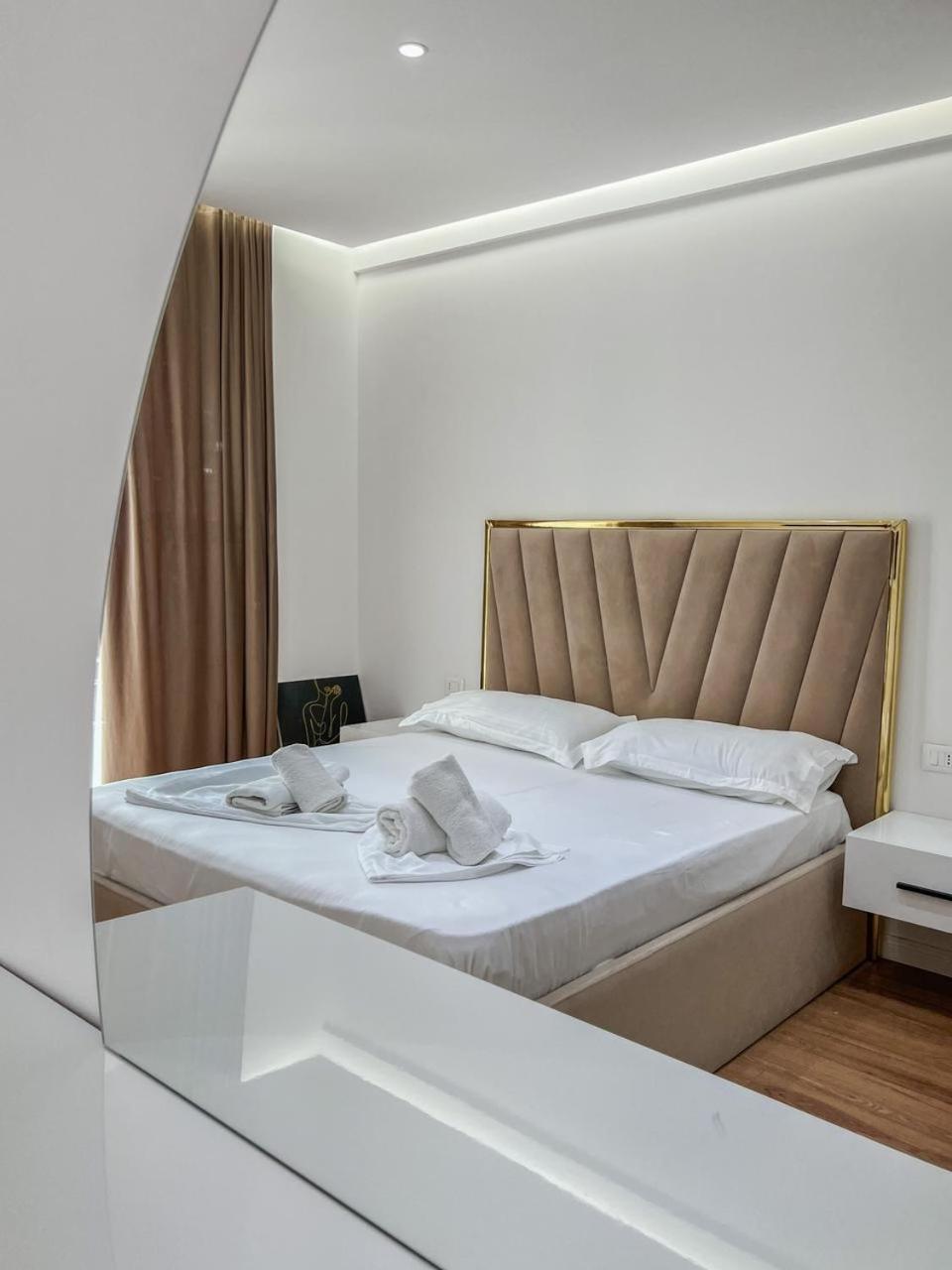 Lux Apartment At Arlis Тирана Экстерьер фото