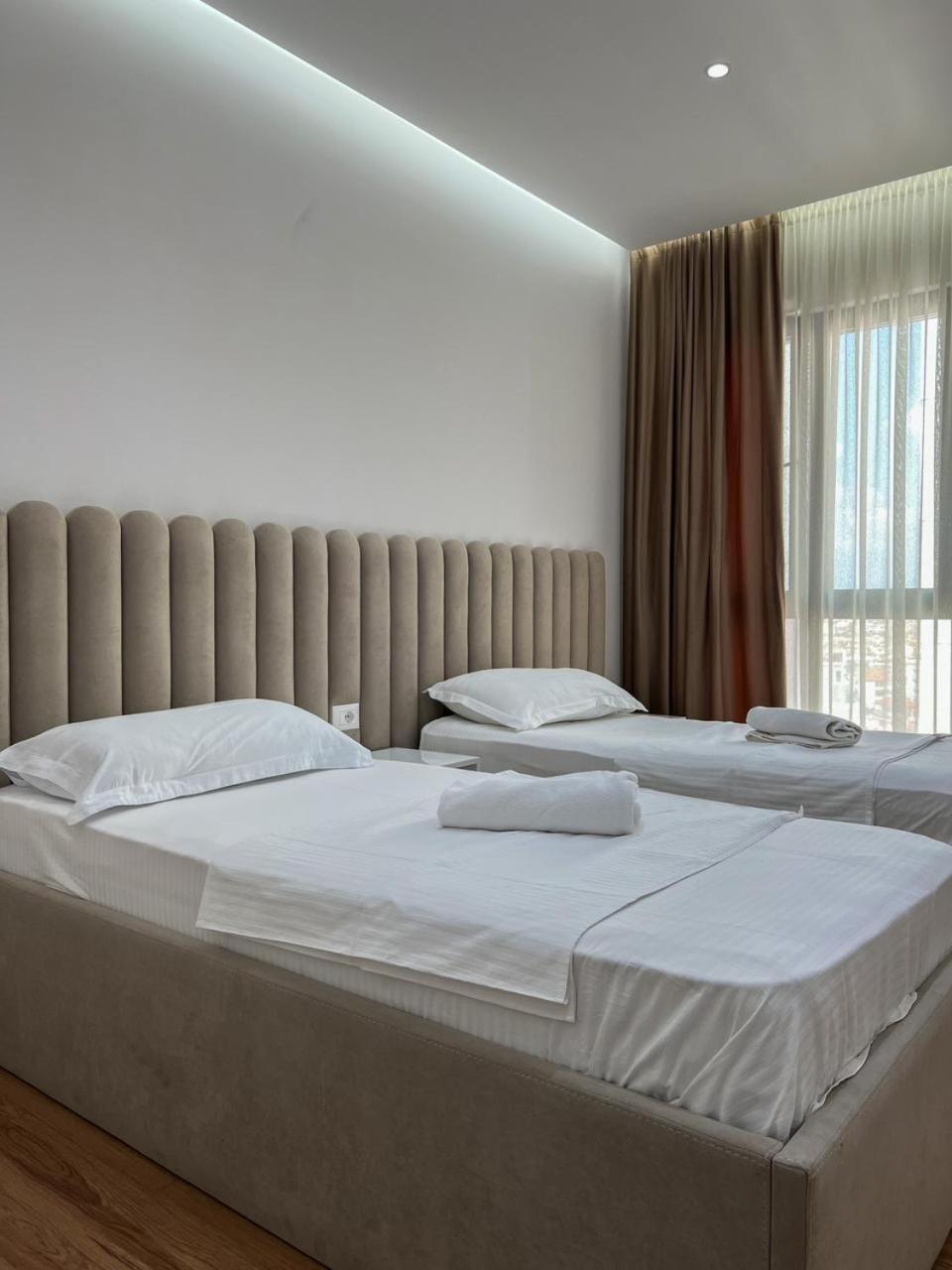 Lux Apartment At Arlis Тирана Экстерьер фото