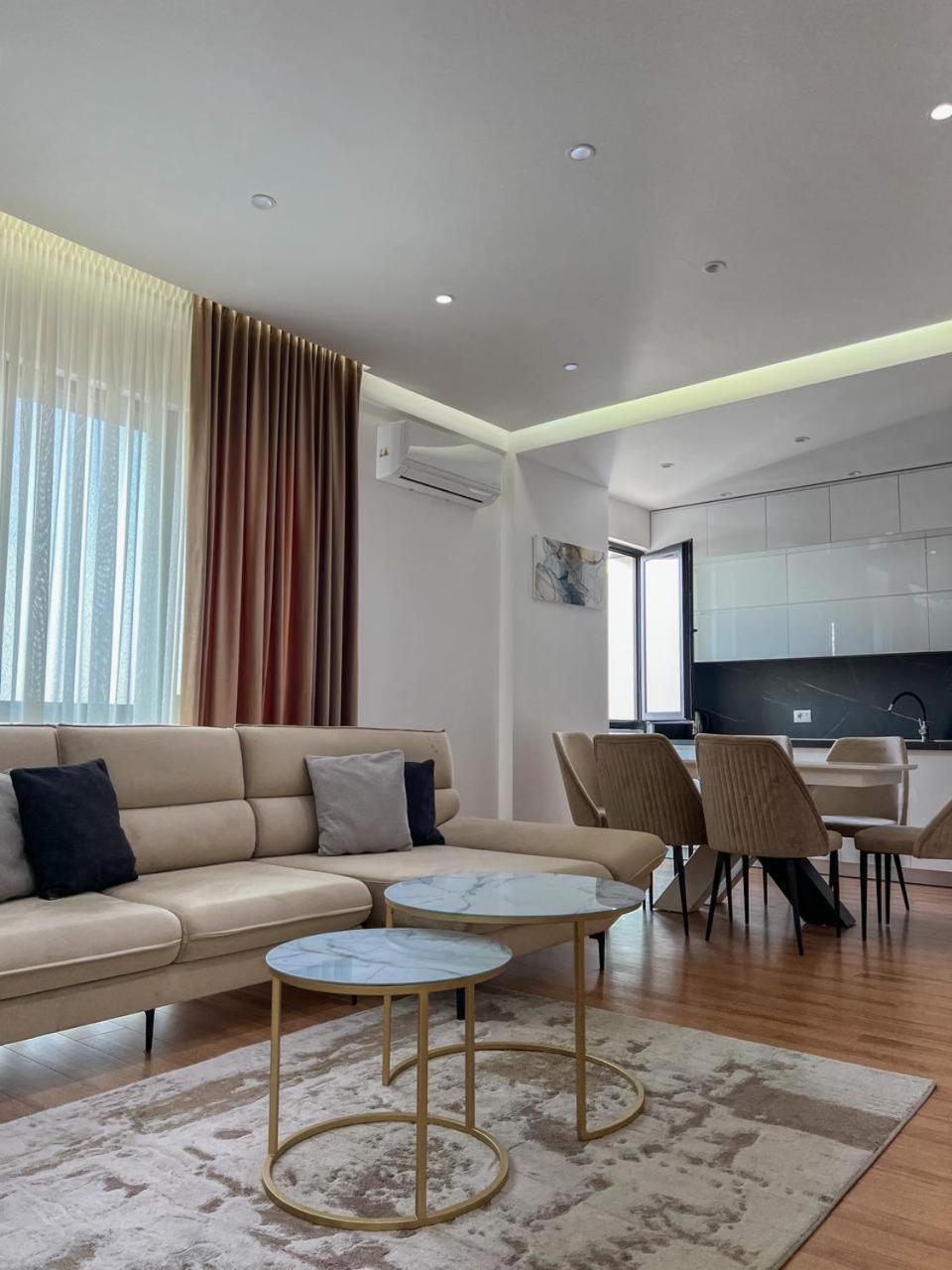 Lux Apartment At Arlis Тирана Экстерьер фото